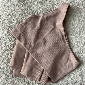 Brand new set active in dusty pink